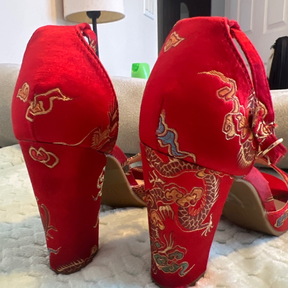 Red Satin Heals